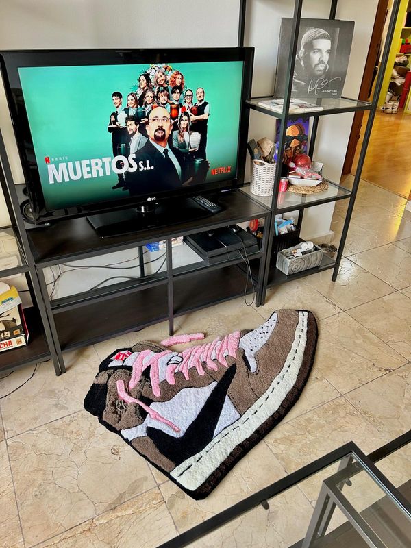Alfombra tufting personalizada: Jordan 1 x Travis Scott